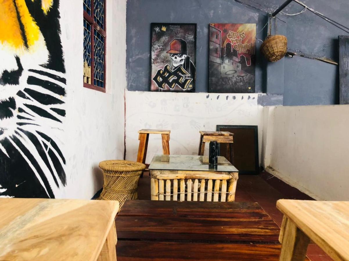 Gurukulam Hostel ปอนดิเชอรี ภายนอก รูปภาพ